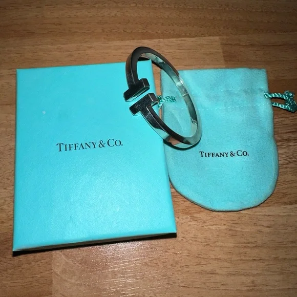 Tiffany T Square Bracelet in Sterling Silver - Picture 2 of 14